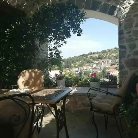 σπίτι με απεριόριστη θέα بيت للعطل *